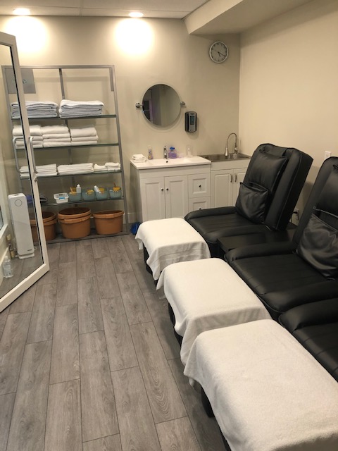 Best Reflexology for Happy Feet? 725 East Broadway